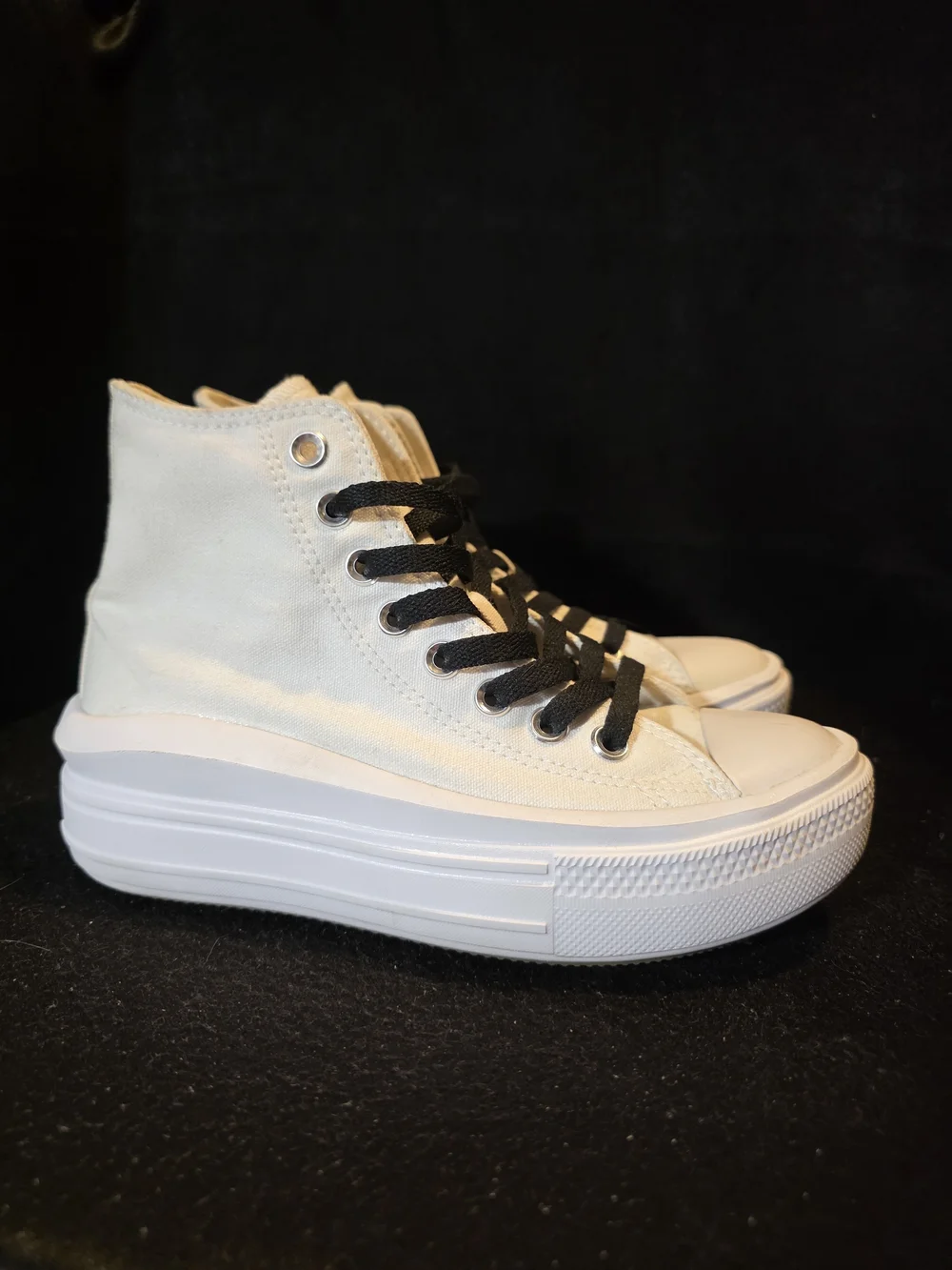 Converse Women’s High-Top Platform Sneakers in Cream with Black Laces Size 5.5